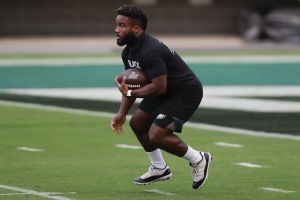 Time in Bossier City helped mold Eagles' Scott into 'that dude