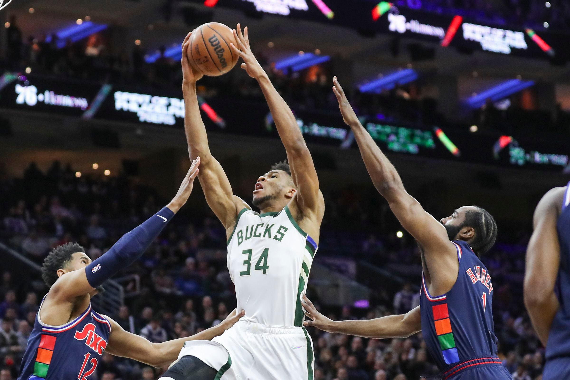 NBA rumors: Raptors viewed as dark horse for Giannis Antetokounmpo