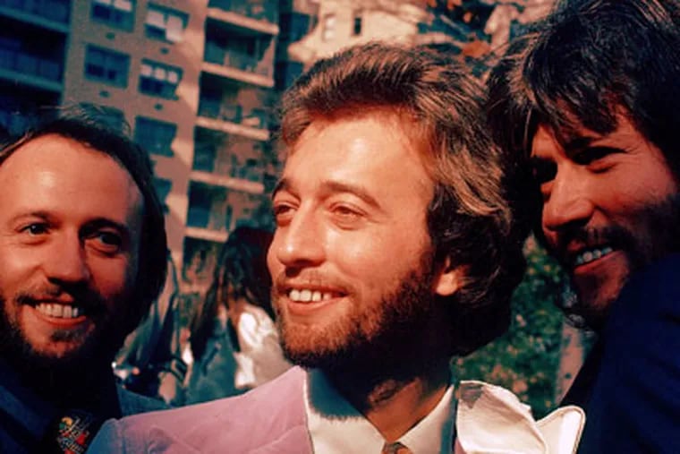 Beegees Outdoor Sex Videos - Robin Gibb, 62, a founder of the Bee Gees