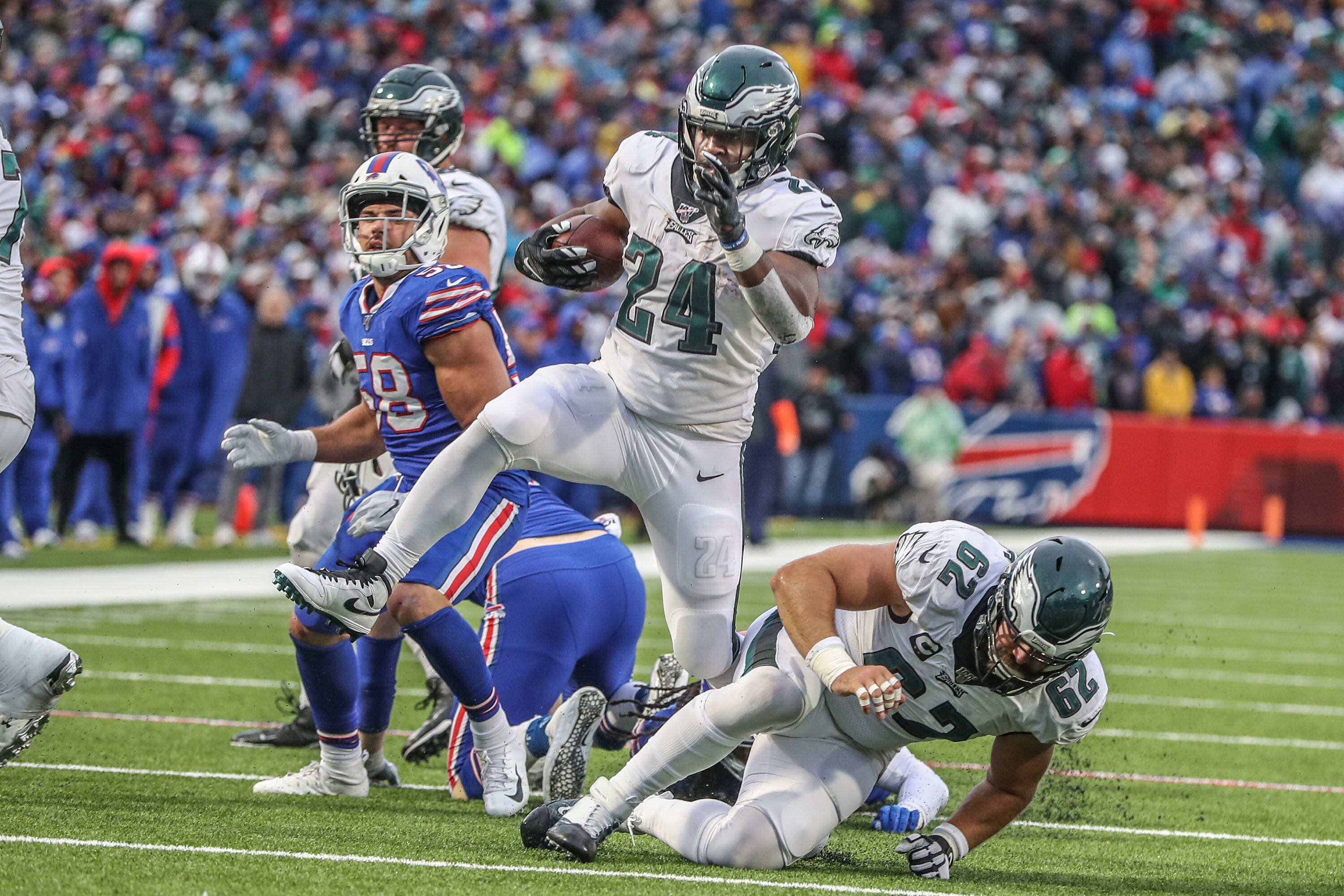 The Game Story: Eagles trample the Bills, 31-13 