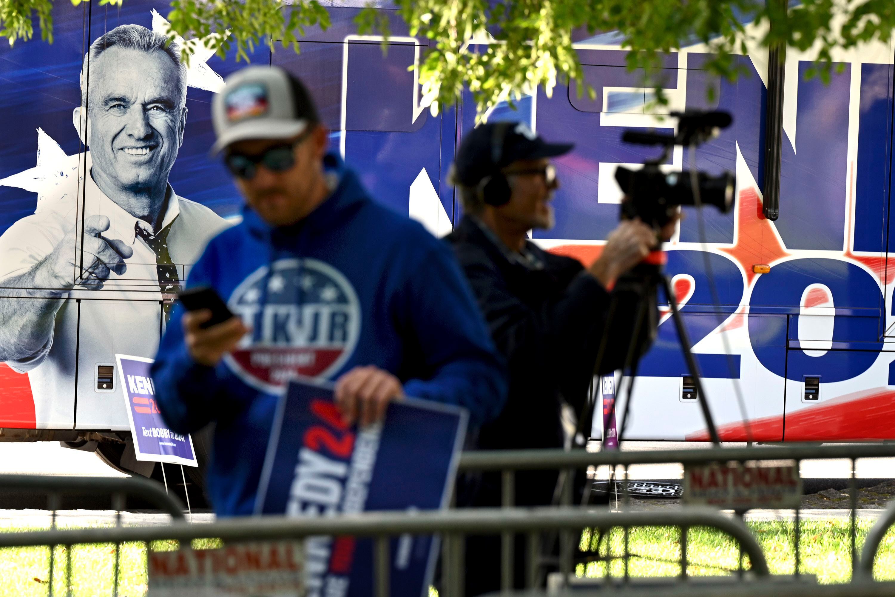 Buffalo Bills Fans Disparaged a Female Columnist for Her Criticisms - and  for Being a Woman