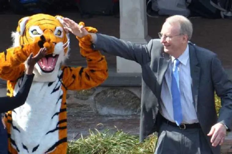 Richard L. Wade with the Germantown Friends School mascot, a tiger.