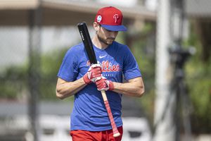 Phillies reveal spring camp guest instructors