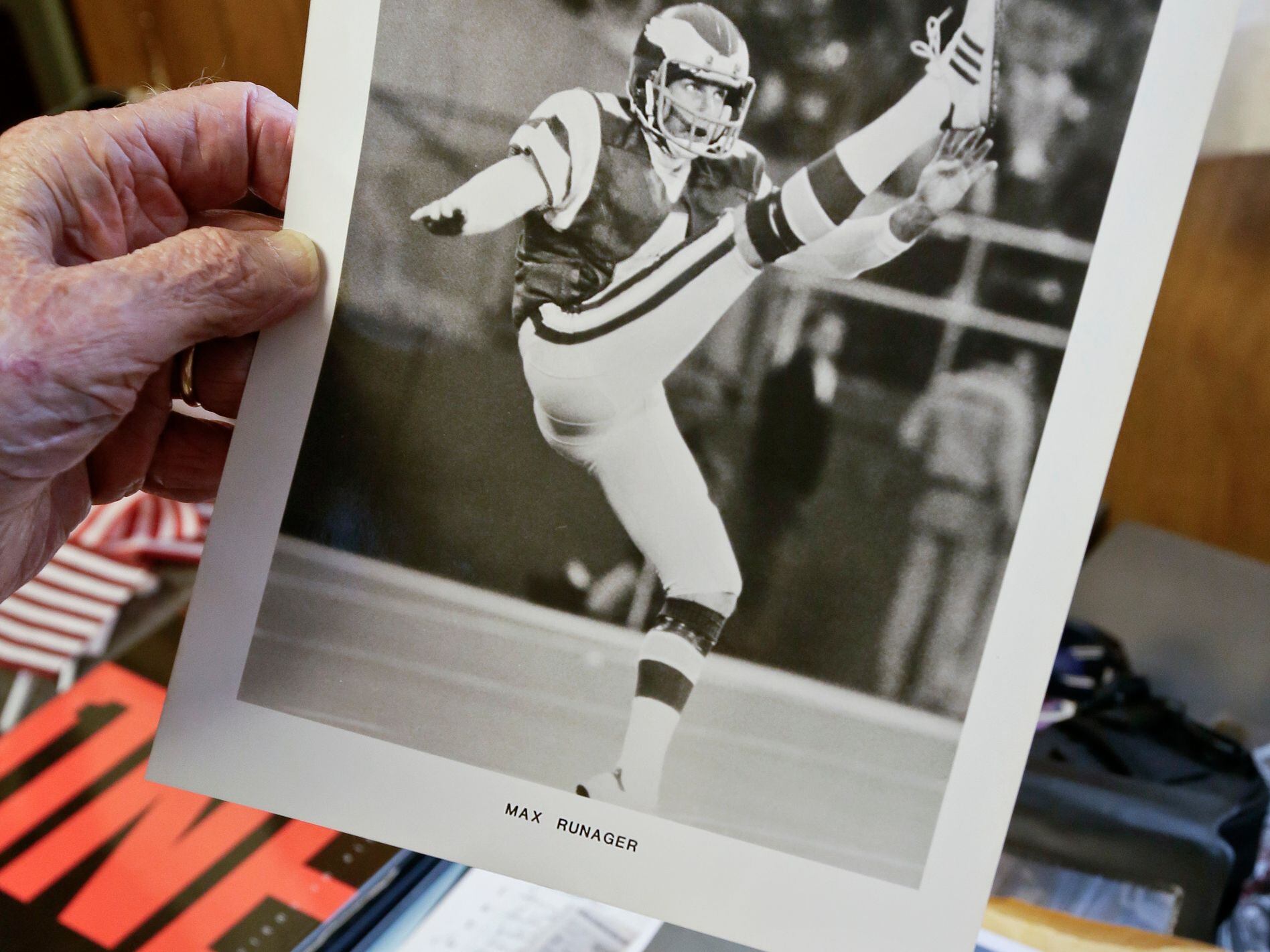 Max Runager, Punter From San Francisco 49ers 1984 Super Bowl Win, Dead At  61 - CBS Sacramento