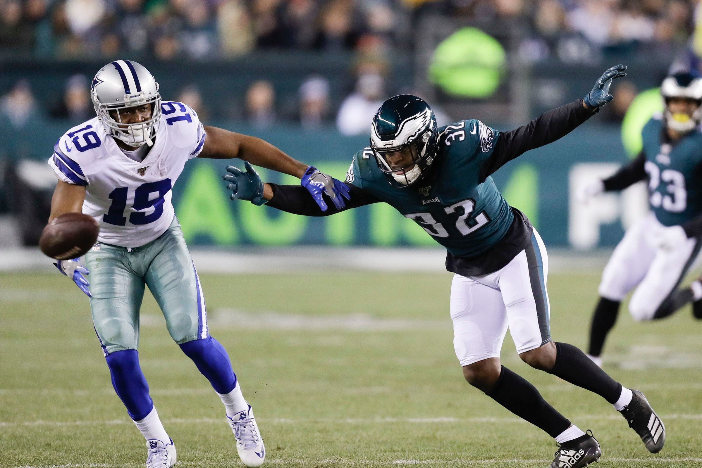 Recap: Cowboys Dominate Eagles, Win 37-10