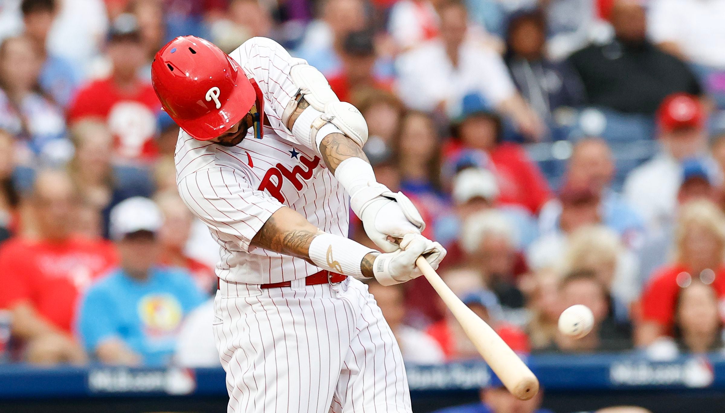 Trea Turner gets standing ovation in Phillies' loss to Royals