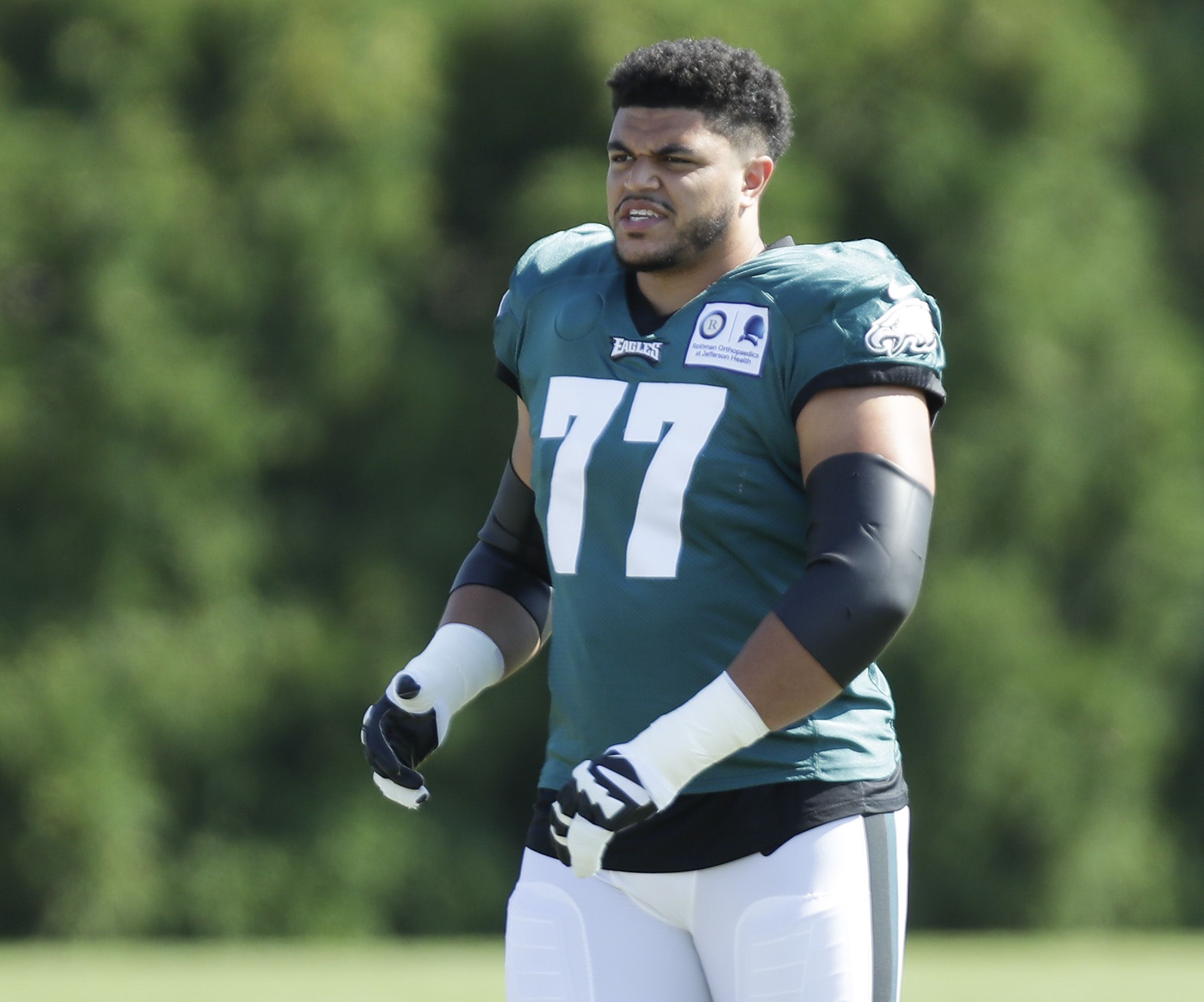 Titans Agree to Terms With Former Eagles Tackle Andre Dillard