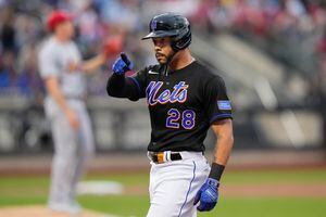 Mets considering Tommy Pham as fourth outfielder option