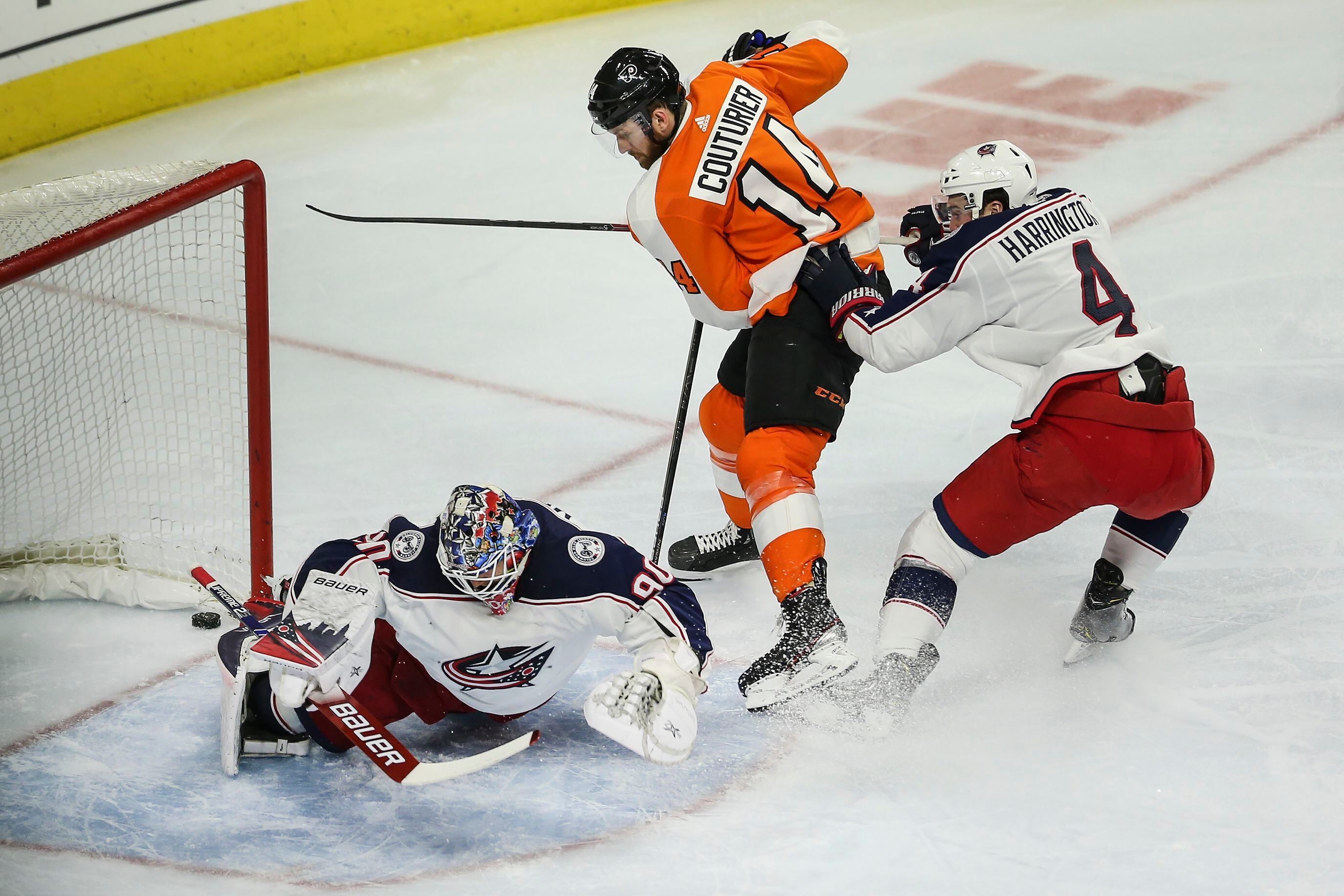 Flyers' Carter Hart caps first playoff series win with 'special' moment