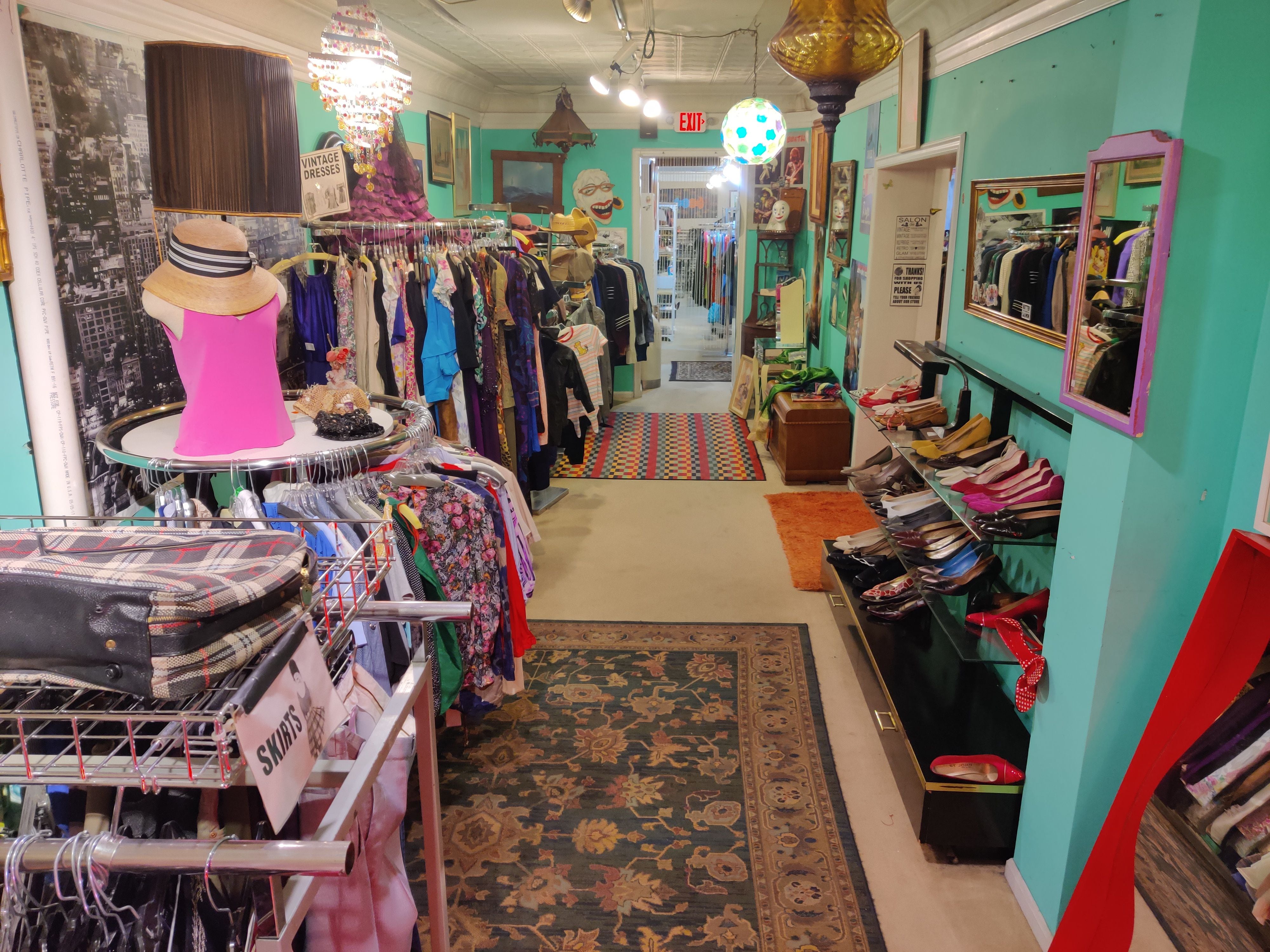 Your World Luxury Consignment Boutique in Downtown Montgomery