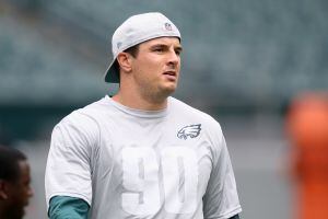 Philadelphia Eagles Ryan Kerrigan Hasn't Thrown in the Towel on a  Disappointing Season - Sports Illustrated Philadelphia Eagles News,  Analysis and More