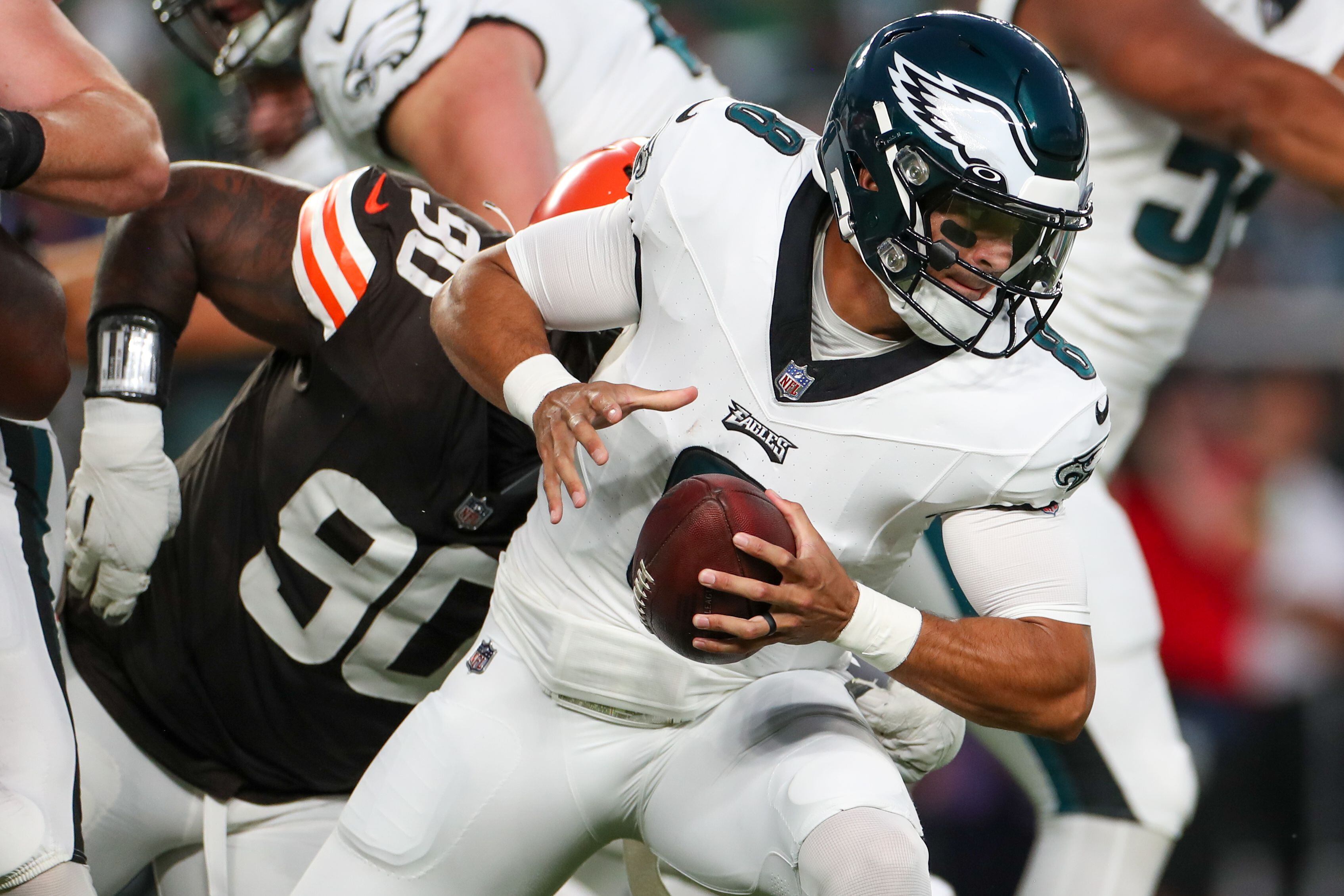 Philadelphia Eagles linebacker Nolan Smith's pressure forces Cleveland  Browns rookie quarterback Dorian Thompson-Robinson into Eagles defensive  tackle Marlon Tuipulotu's mitts for a sack