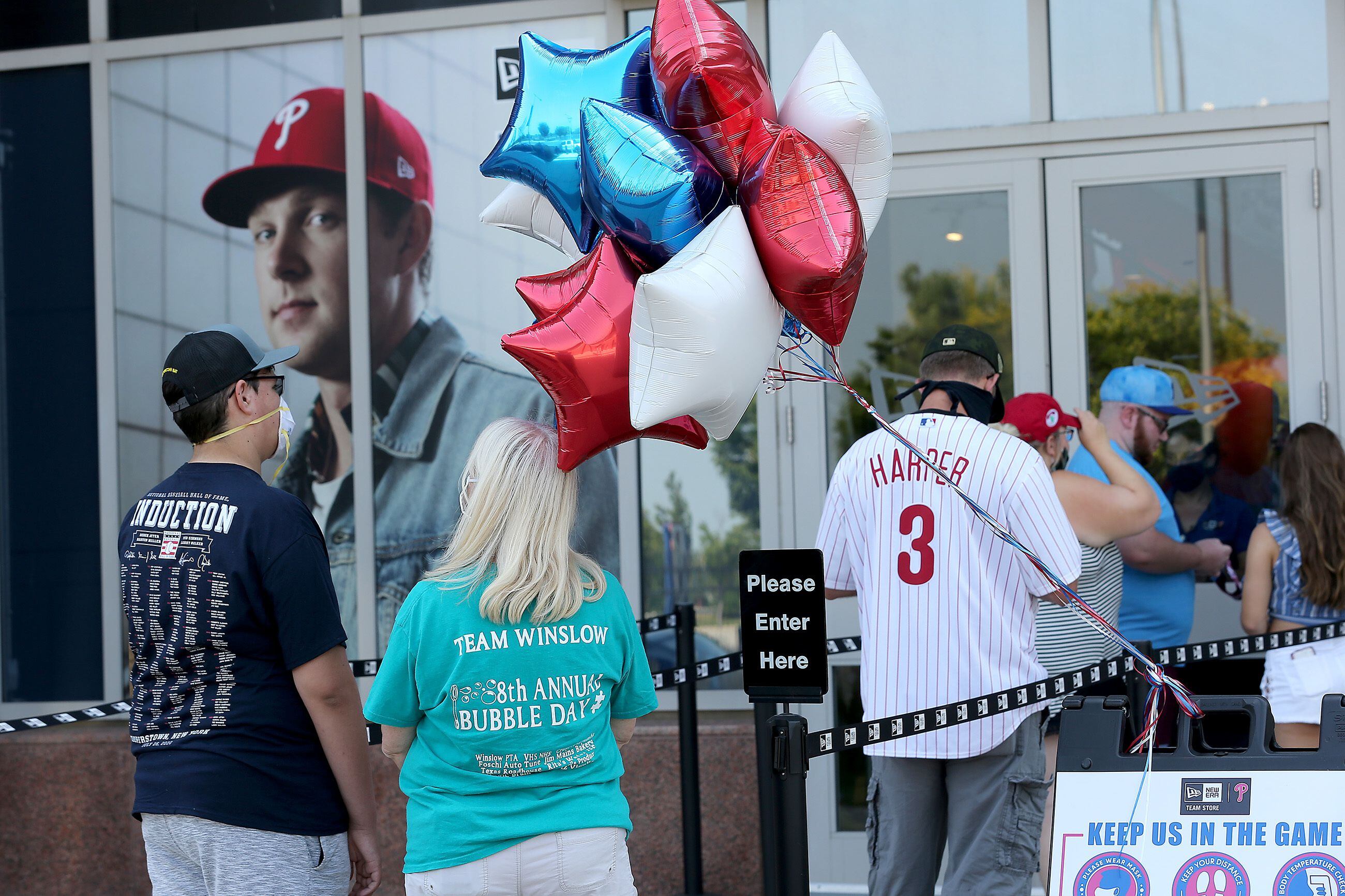 PHILS BRING BACK SCOTT KINGERY — .185 BA IN LEHIGH VALLEY!