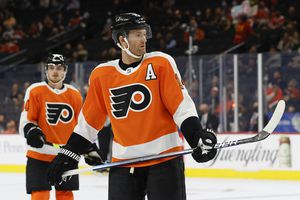 Philadelphia Flyers: Top 10 Controversial Captains - Page 9