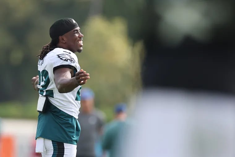 Eagles cornerback Kelee Ringo is learning how to take advantage of his size advantage at 6-foot-2, 207 pounds.