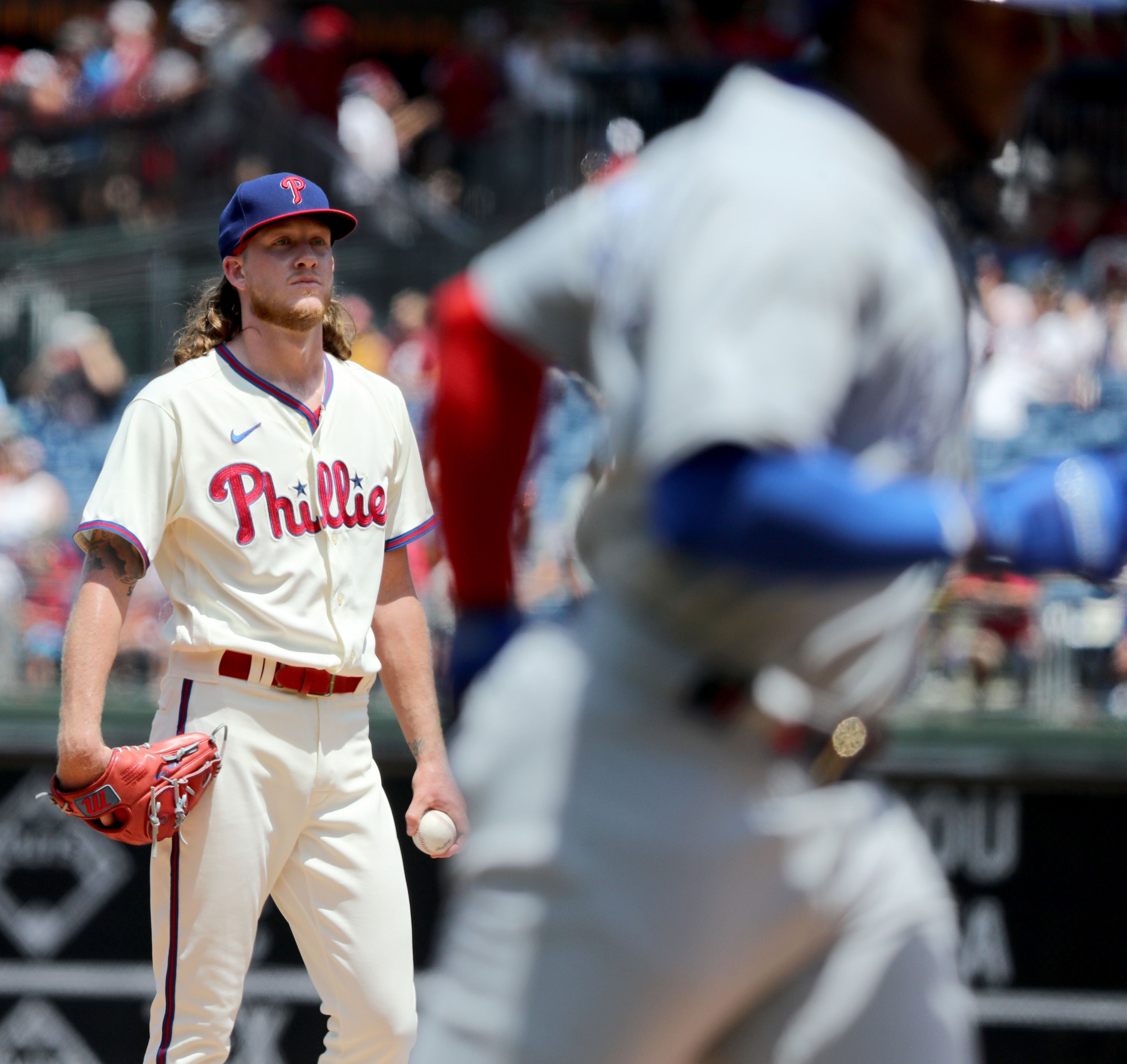 Zambrano struggles, Cubs fall to Phillies