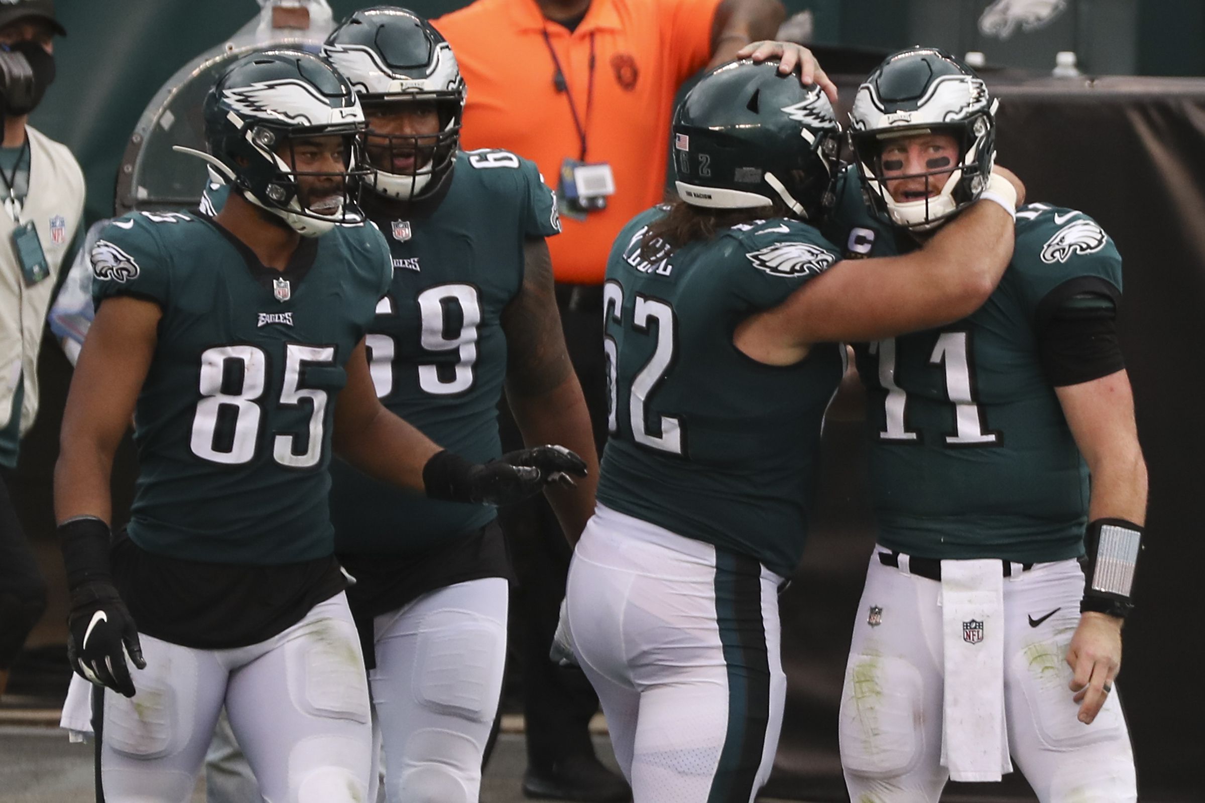 Dallas Goedert injury crippled Philadelphia Eagles in 23-23 tie