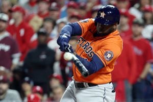 2022 MLB Home Run Leader Odds: Kyle Schwarber, Yordan Alvarez Put