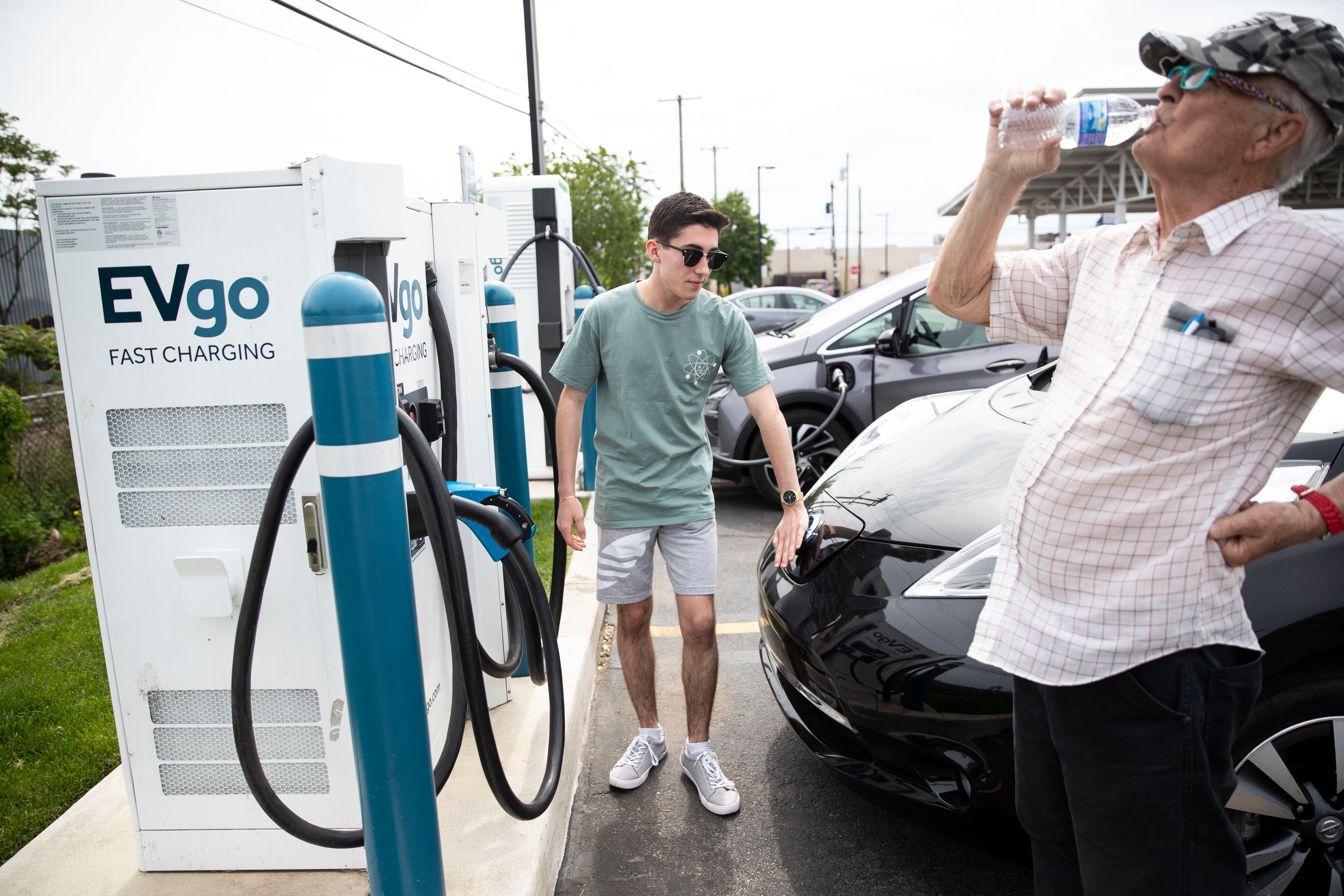 Philadelphia is slow to provide charging stations and parking for electric  cars