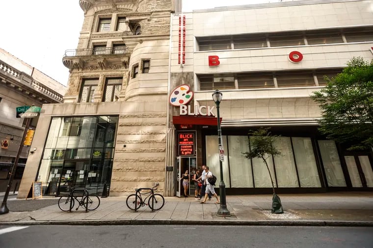 The former West Elm at 1330 Chestnut St. has been leased by F1 Arcade, a racing simulator company with locations in London and Boston, say sources familiar with the deal.