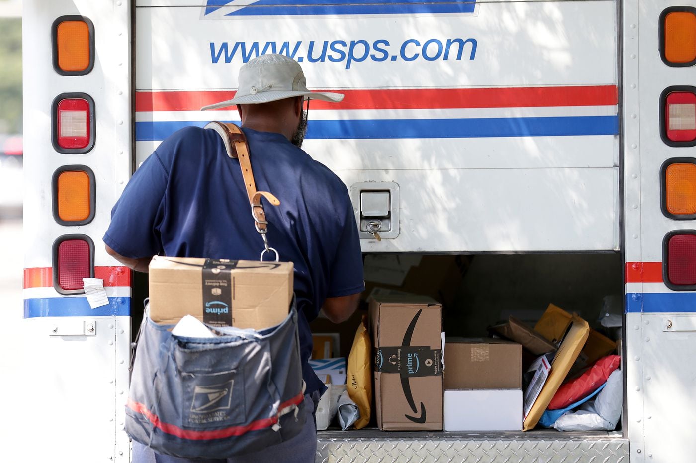 USPS Prioritizes Mail Ballots For Election 2020, Delaying Other Mail ...