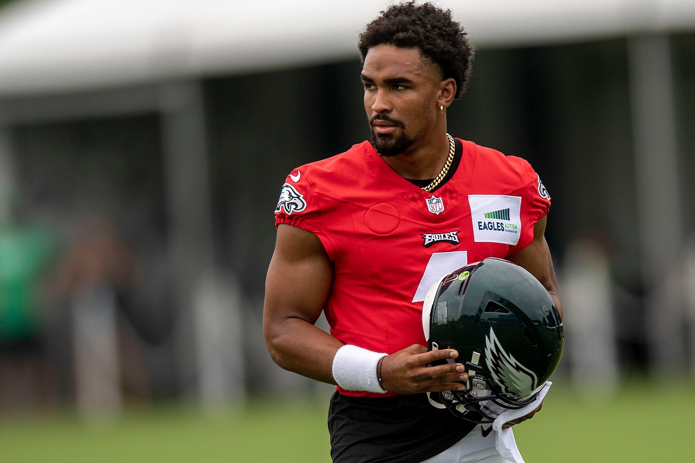 Eagles training camp: Jalen Hurts under pass-rush fire after left tackle  injuries - The Athletic