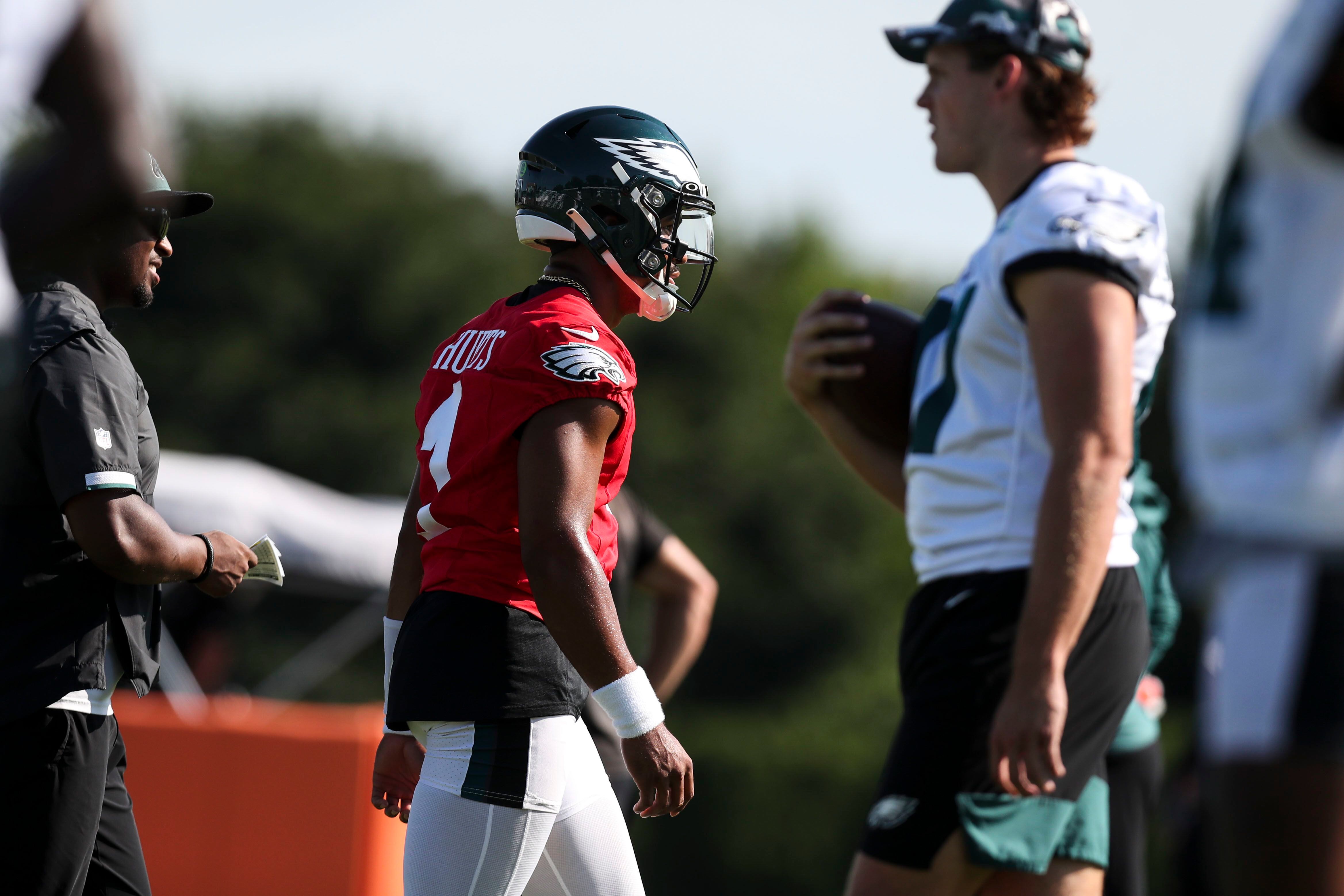 Philadelphia Eagles wide receiver Zach Pascal (3) runs up the field during  an NFL preseason football game against the Cleveland Browns, Sunday, Aug.  21, 2022, in Cleveland. (AP Photo/Kirk Irwin Stock Photo - Alamy