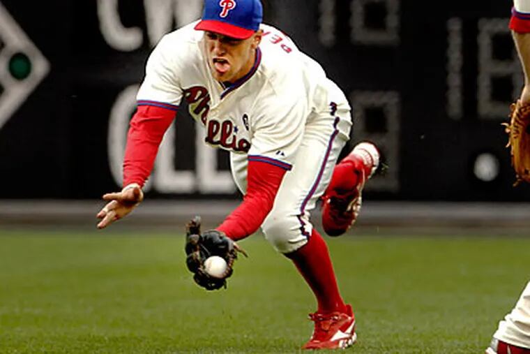 Red Sox acquire outfielder Scott Podsednik from Phillies