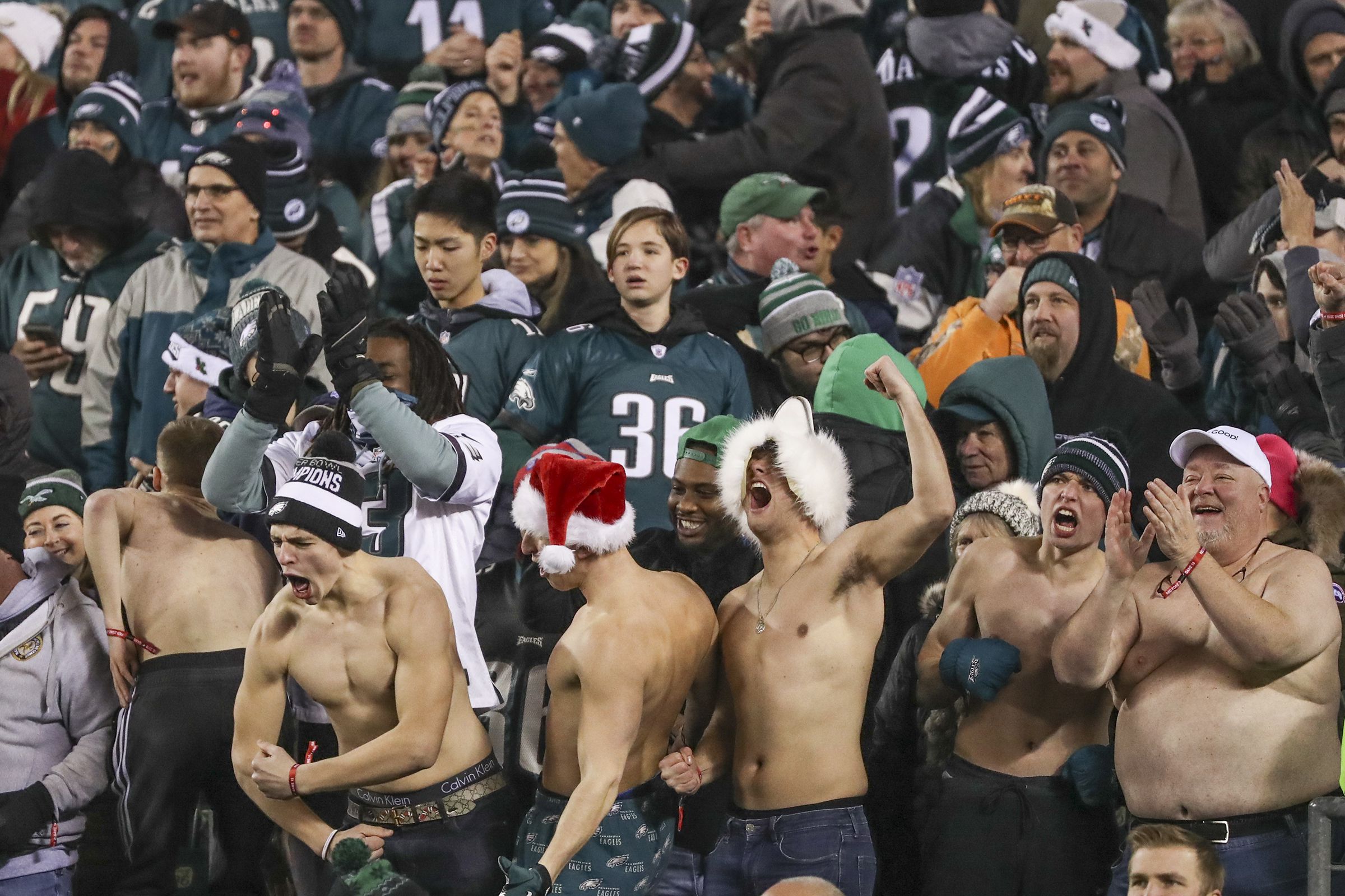 A reportedly drunk Eagles fan snuck into Doug Pederson's press conference  and asked a question before getting kicked out