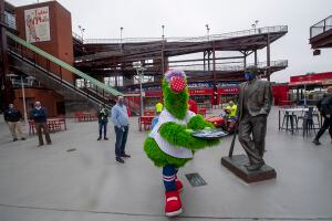 Philadelphia Phillies fans pack Citizens Bank Park at home opener, express  offense anxieties 