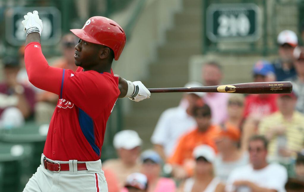 Domonic Brown remains hot as Phillies beat Yankees 