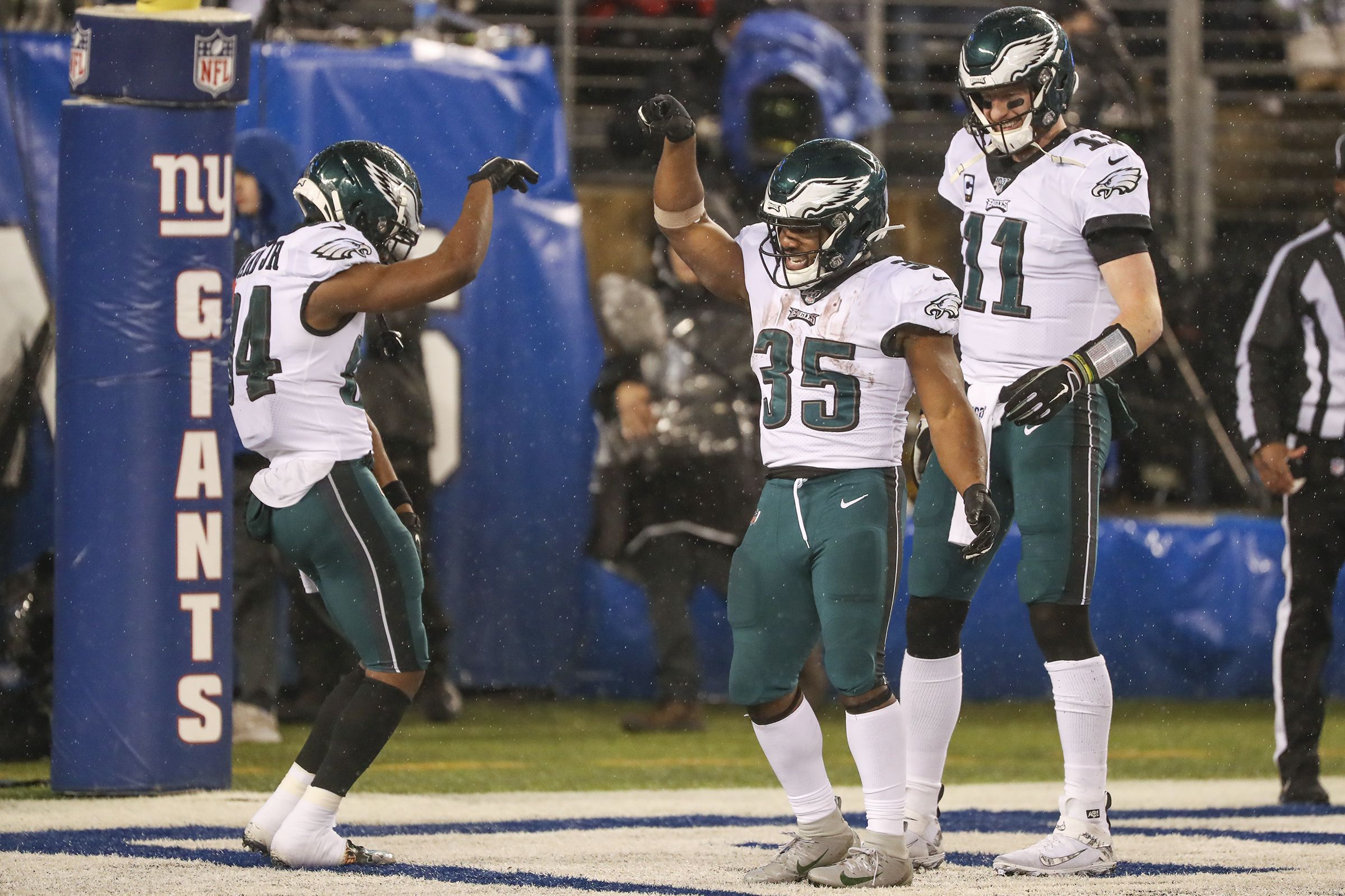 The Rain at MetLife Stadium Before Jets-Eagles Preseason Game Was Incredible