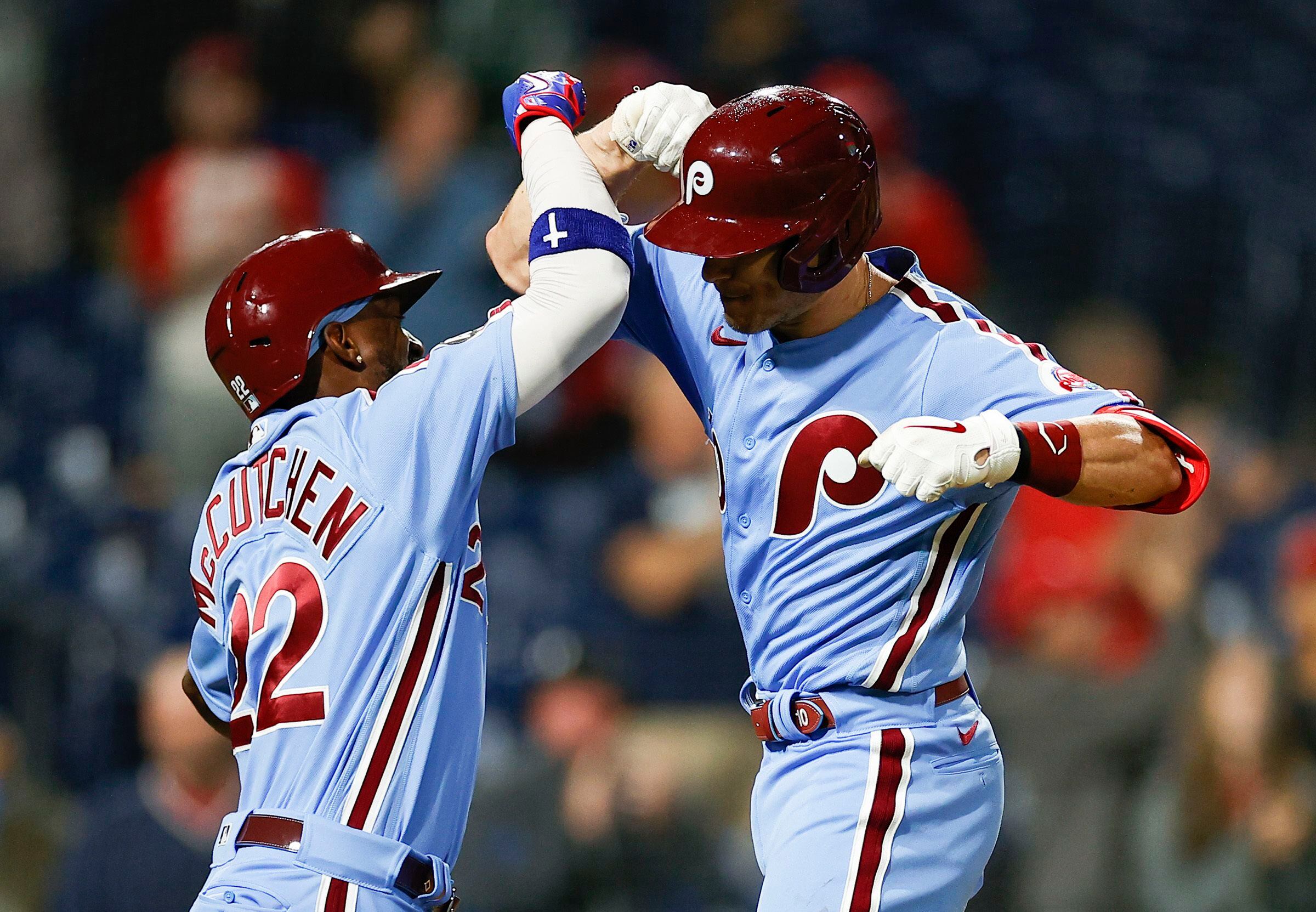 Ronald Torreyes hits decisive pinch homer to lift Phillies