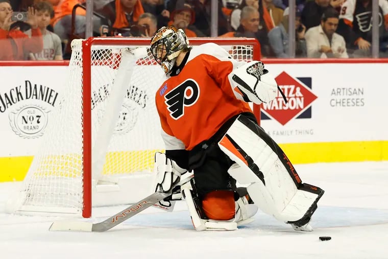 Flyers goaltender Samuel Ersson reacts after Vancouver extended their lead to 2-0.