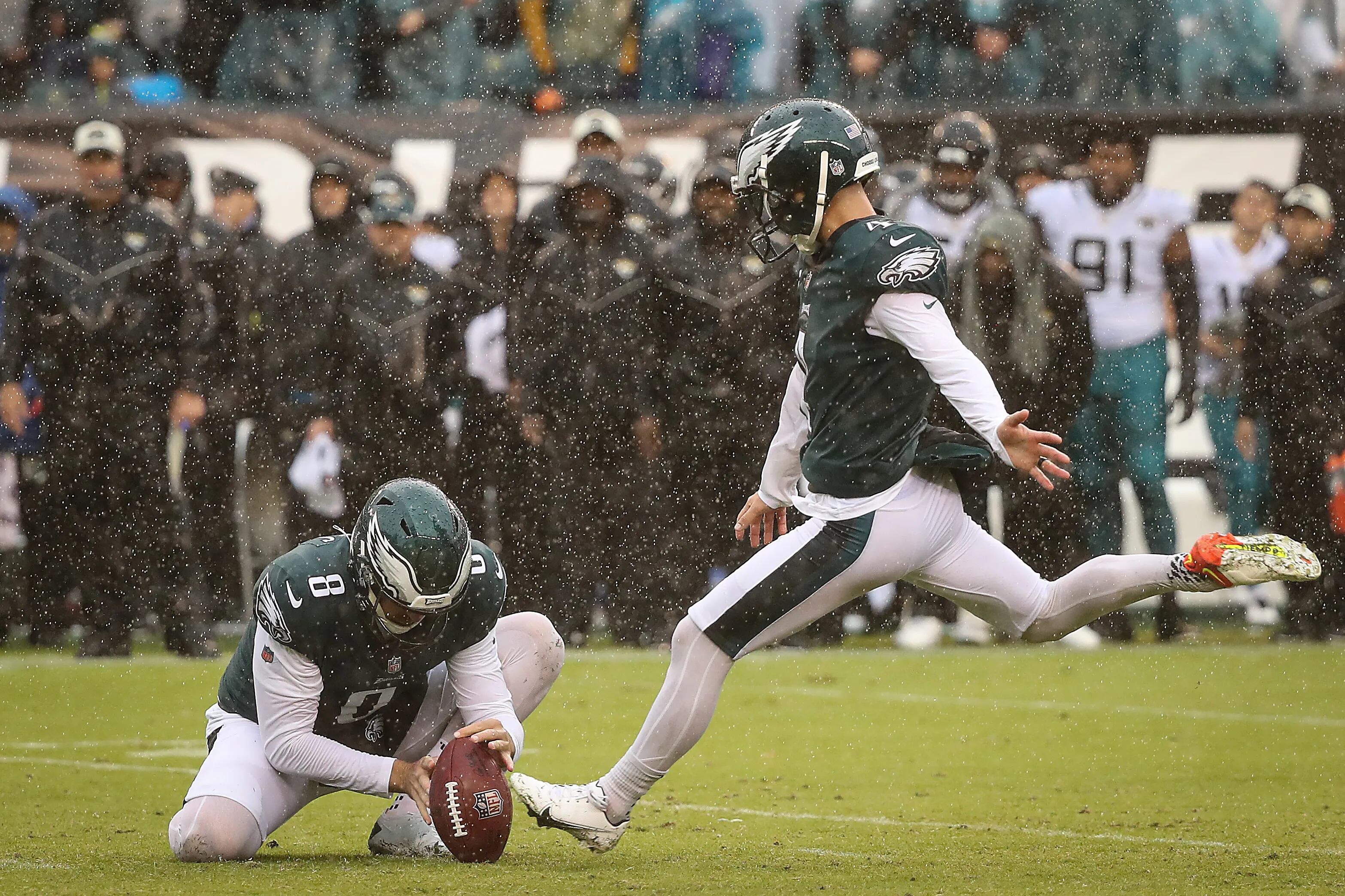 Jake Elliott stats: Longest field goals made by Eagles kicker, touchback  percentage & more to know