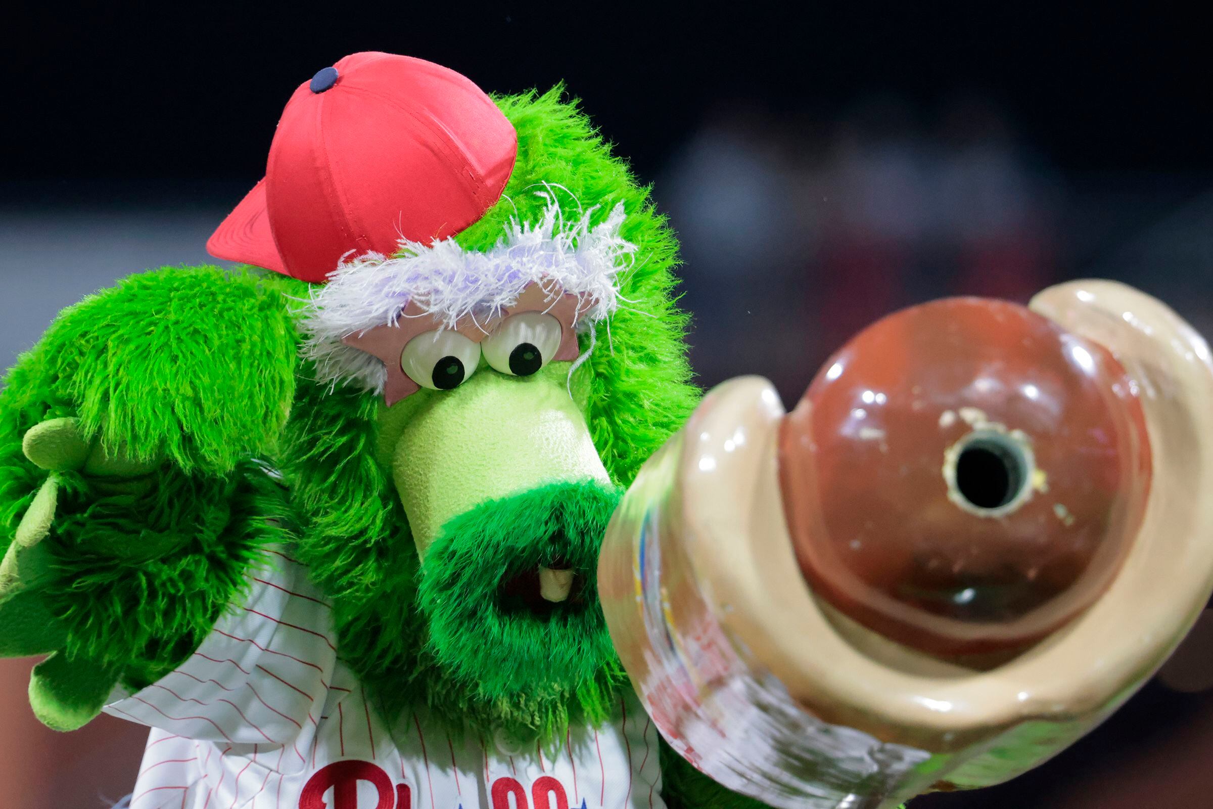 See The New/Old Phillie Phanatic After Mascot Suit Is Settled – NBC10  Philadelphia