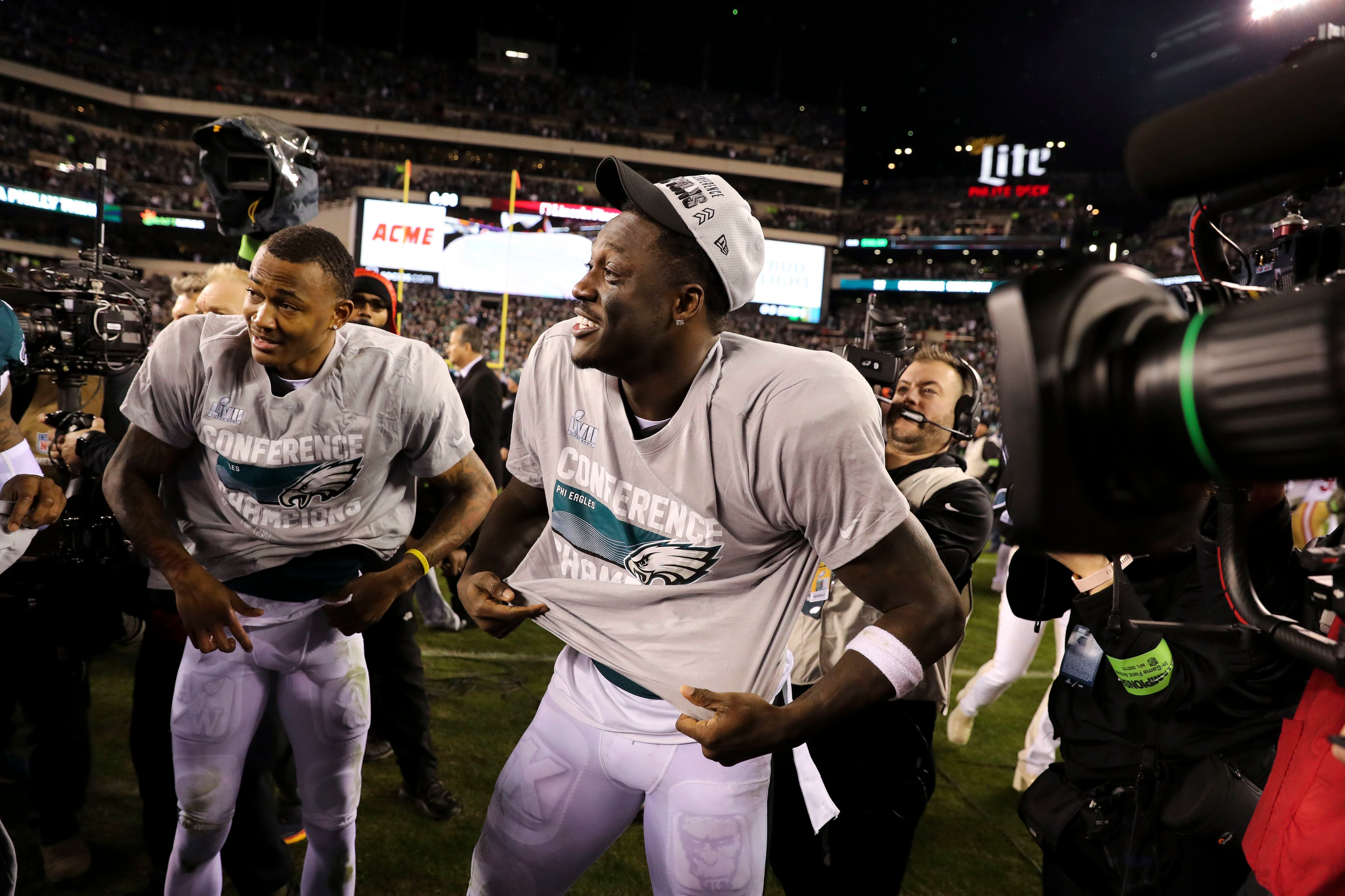 Photo: Starkville's Willie Gay Jr. celebrates Super Bowl victory