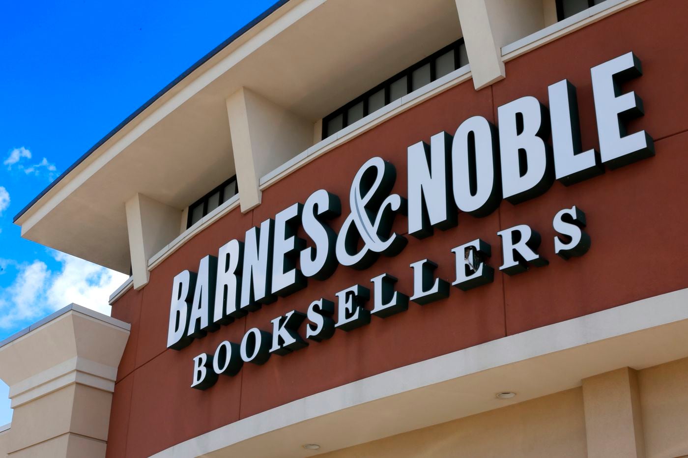 Barnes Noble Suspends Diverse Editions Lines After Online