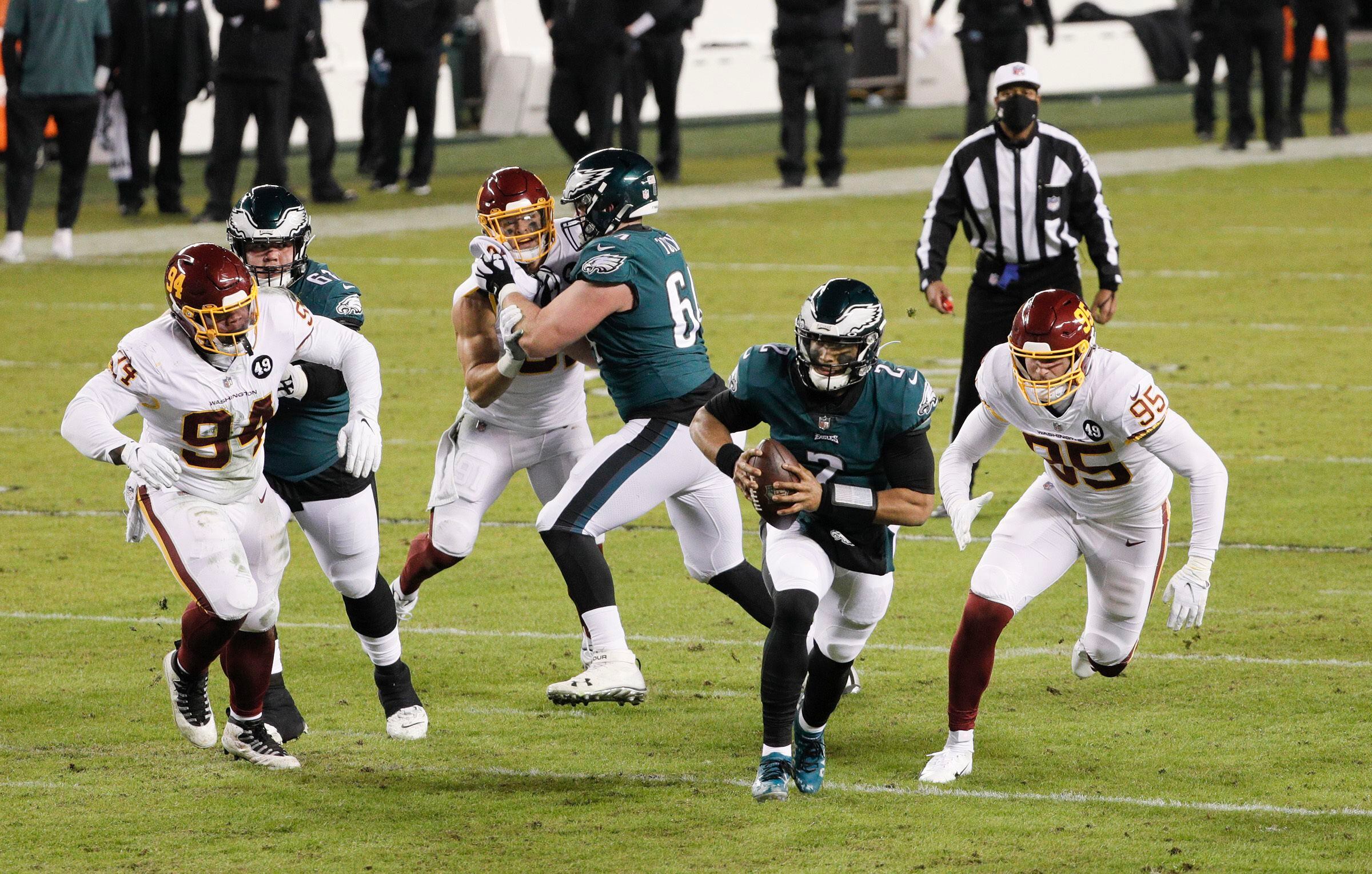 Washington Football Team Defeats Philadelphia Eagles 20-14, Clinches NFC  East Title - Hogs Haven