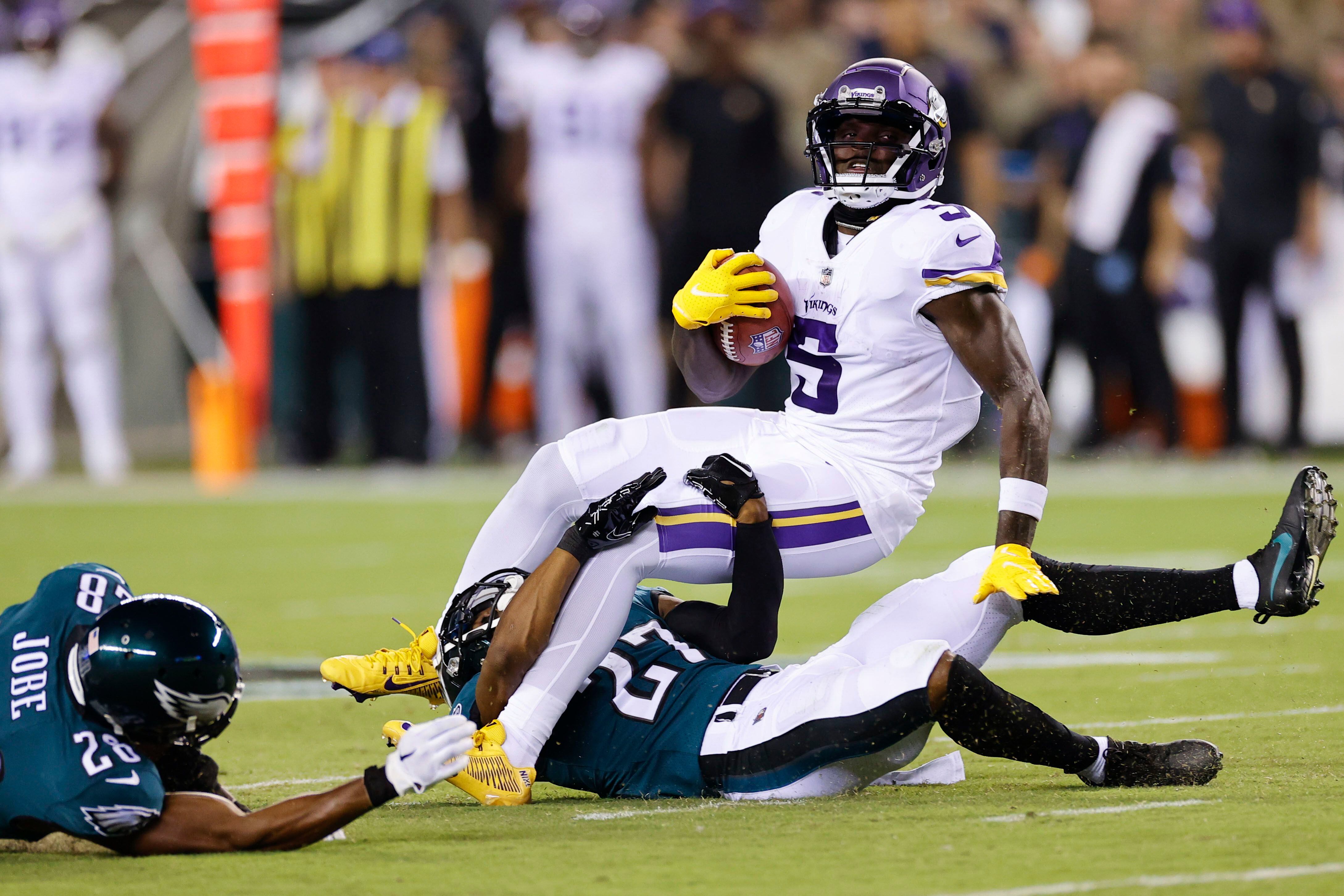 Vikings still winning despite offense's unfulfilling drives