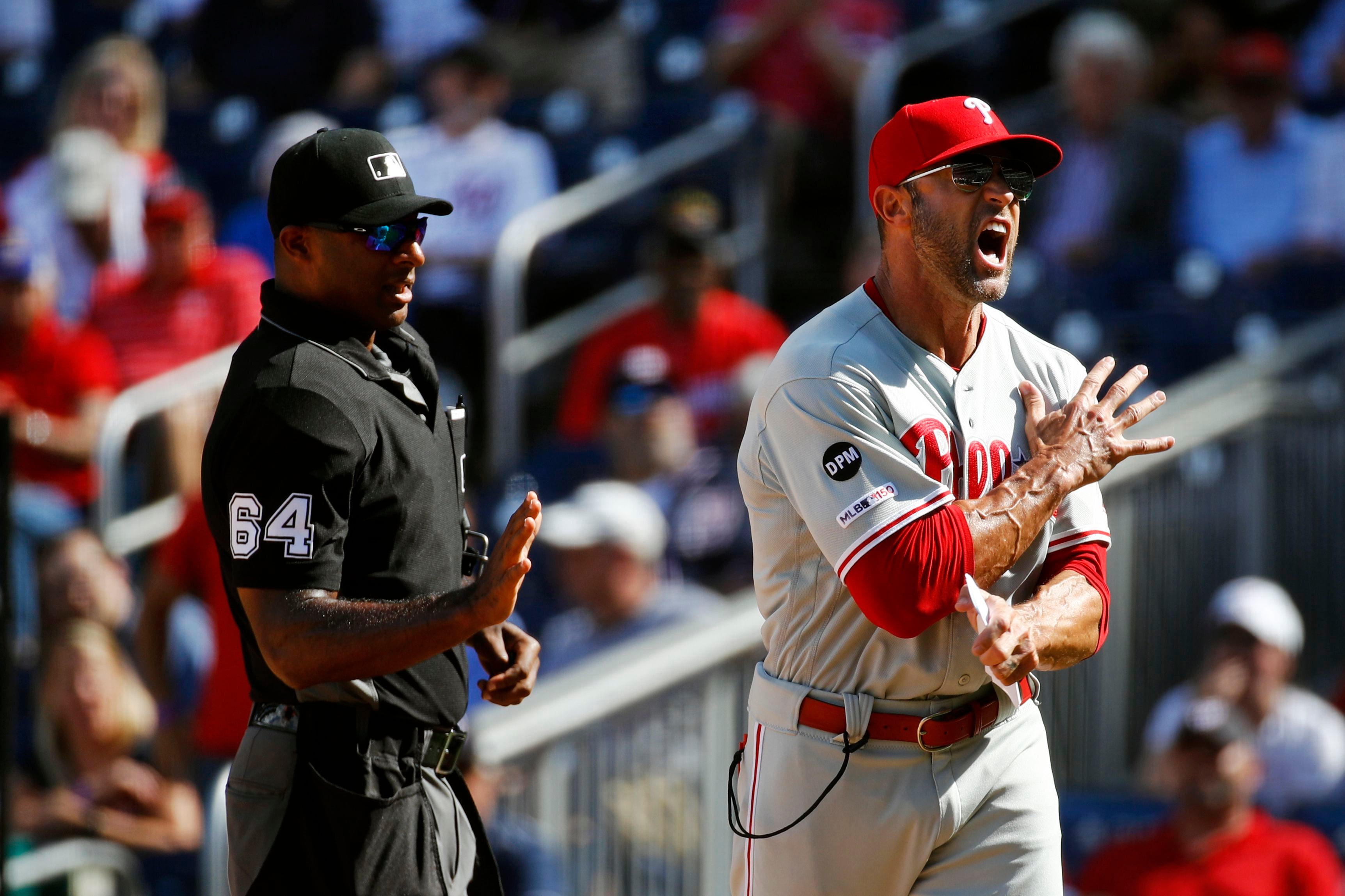 Phillies send Howie Kendrick to Washington Nationals for single-A pitcher