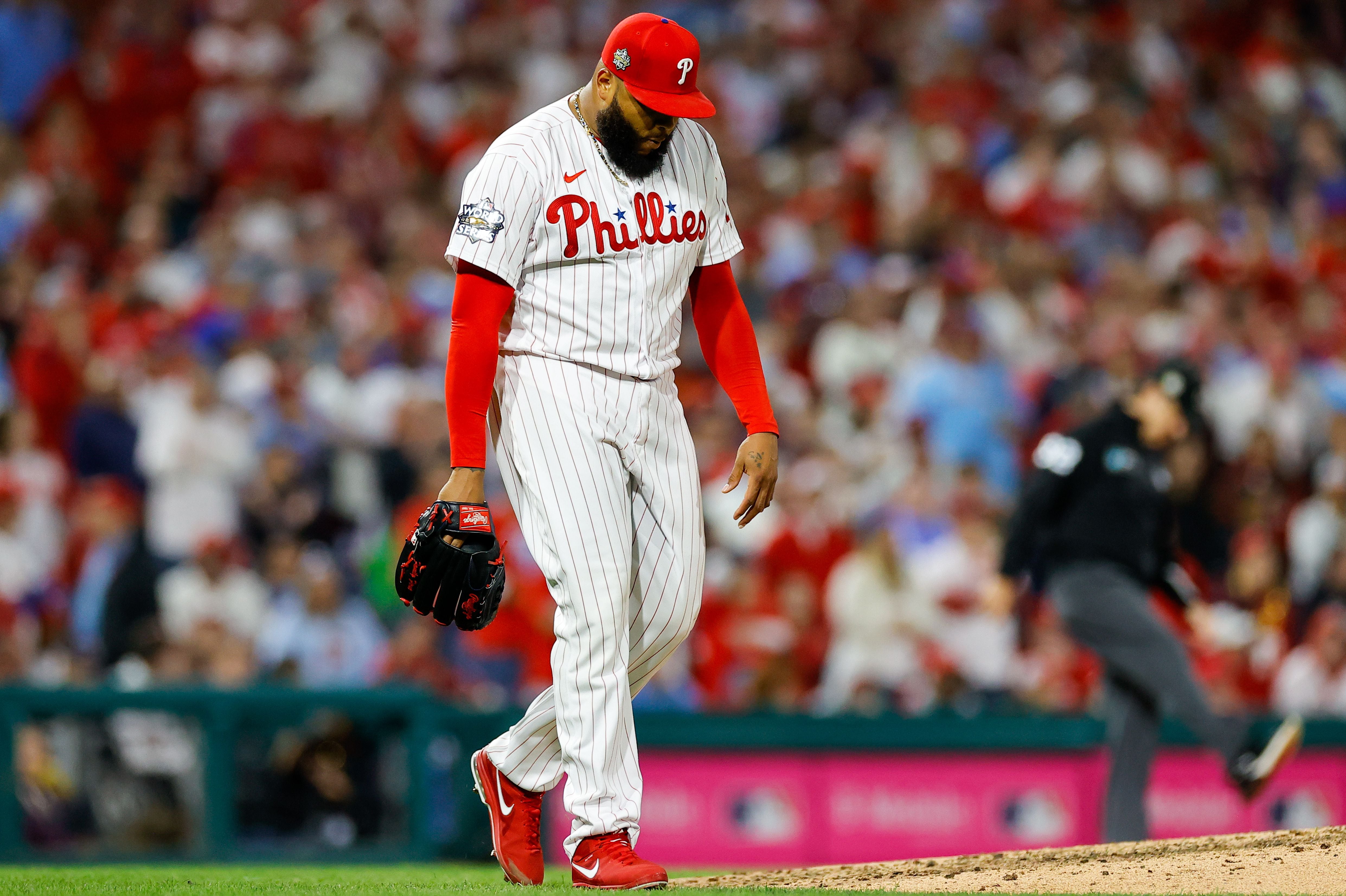 Fact Check: Did Jose Alvarado trade his necklace with a female fan in the  stands? Rumors around Phillies closer's adored accessory, examined