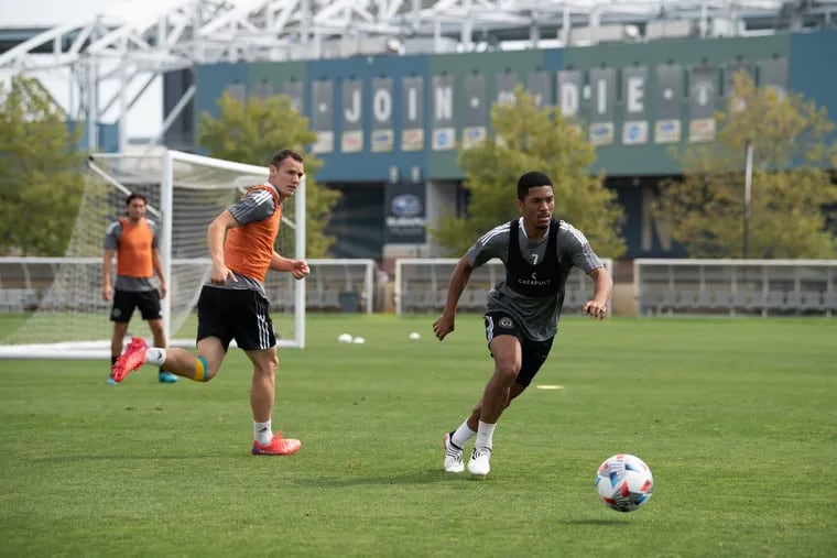 Union forward Matheus Davó, right, on the field at a recent practice session.