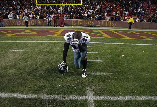 Donovan McNabb Greets DeSean Jackson - CBS Philadelphia