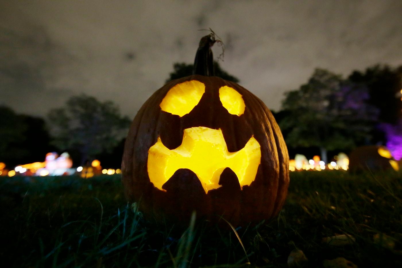 12 Halloween attractions near Philadelphia including haunted hayrides