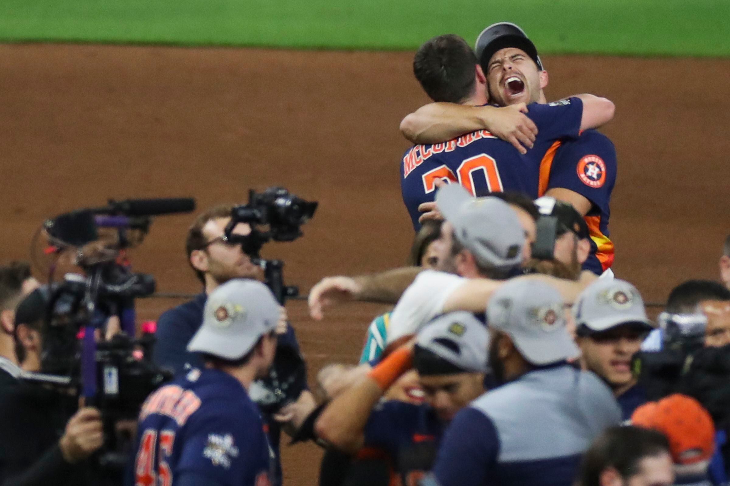 World Series Game 6: The Astros' first baseman is now Boo-li