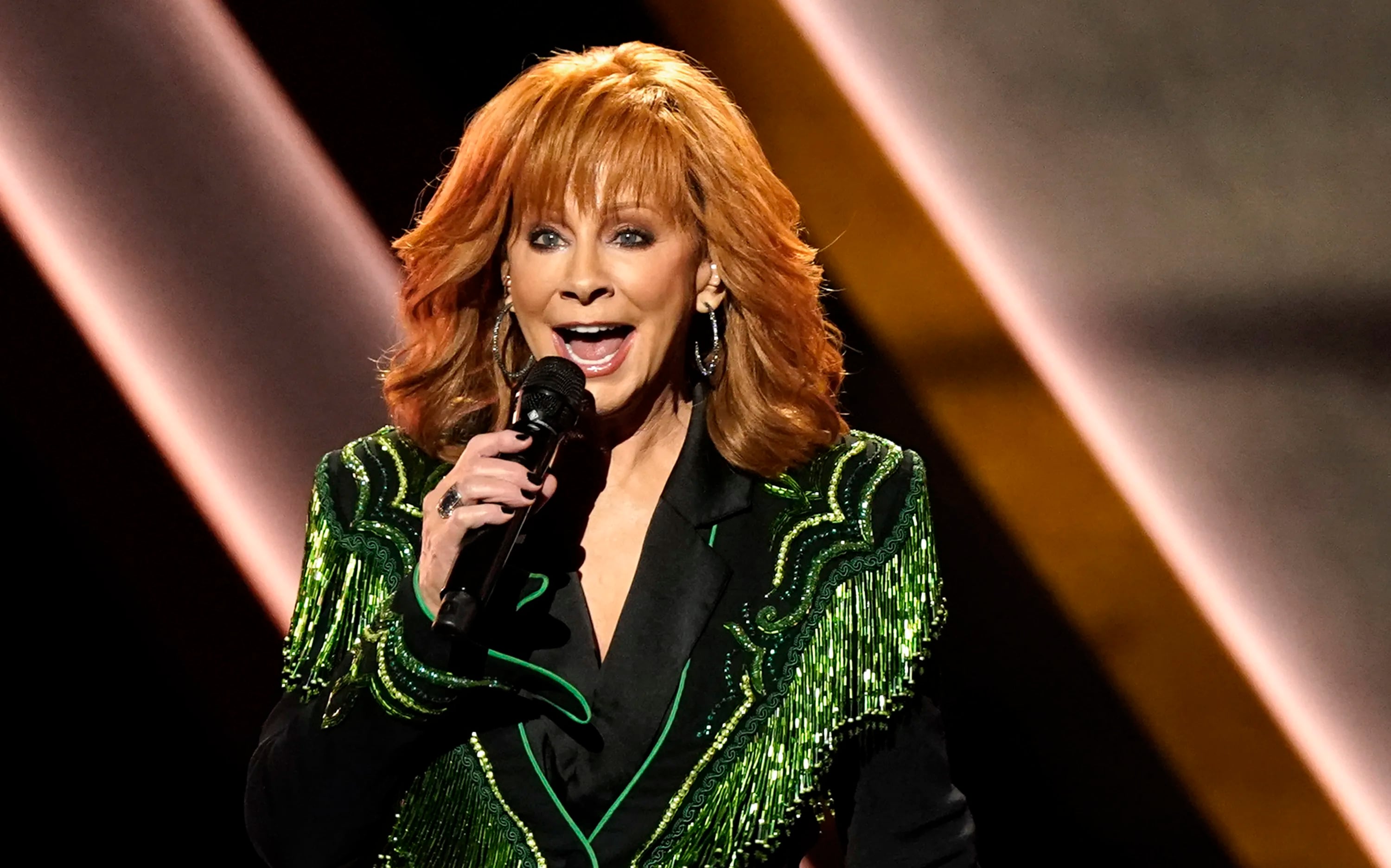 Reba Mcentire Fucking Videos - Corn mazes near Philly are showing their love for Reba McEntire