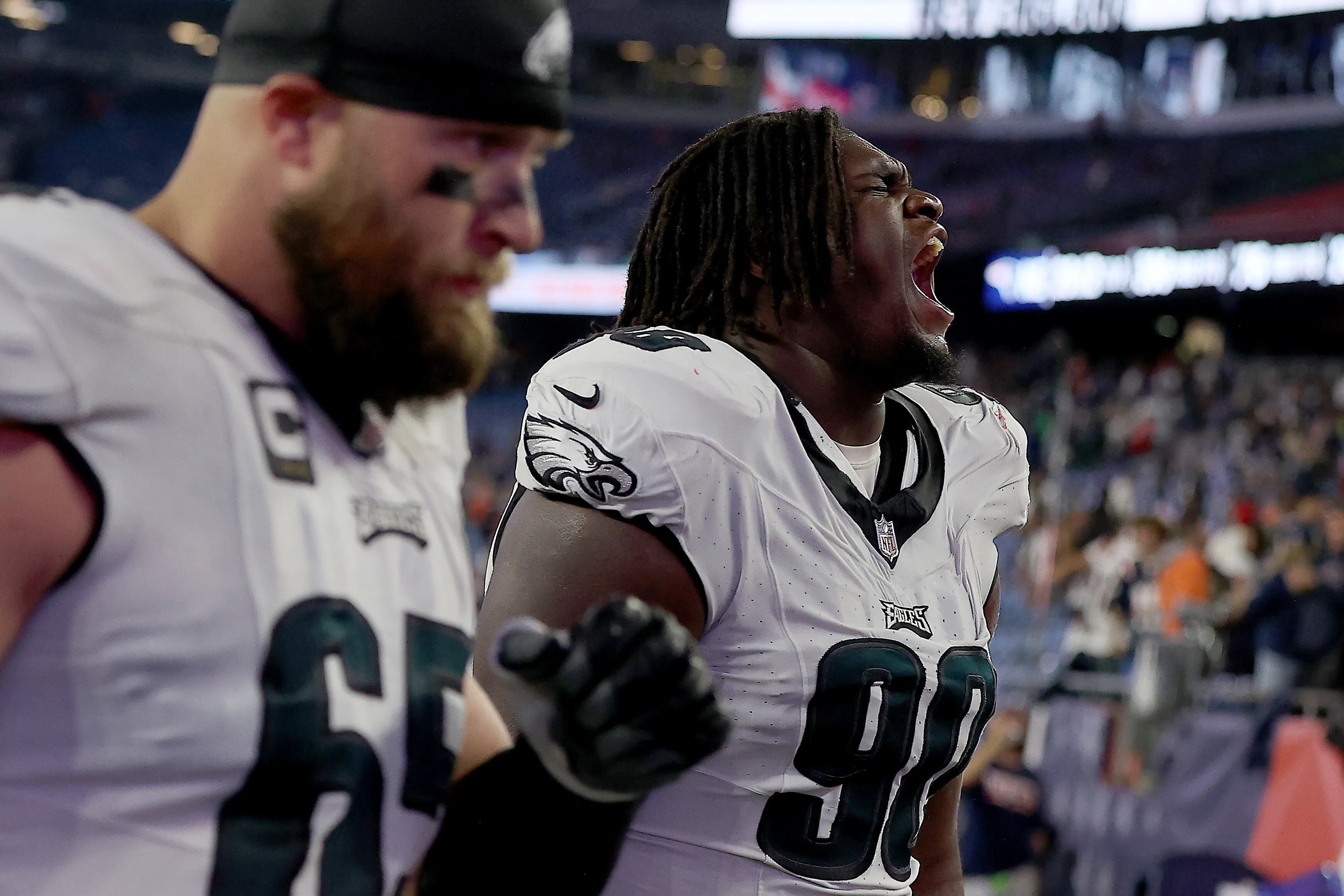 Eagles win season opener against the New England Patriots, 25-20