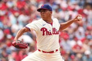Phillies win thanks to gutsy save from Ranger Suárez