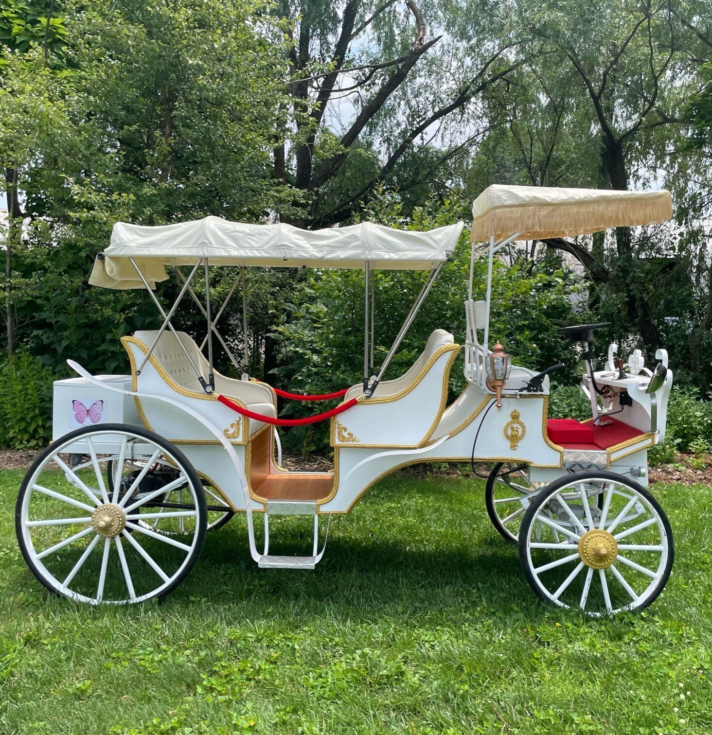 Philadelphia's first horseless carriage debuts in the July 4